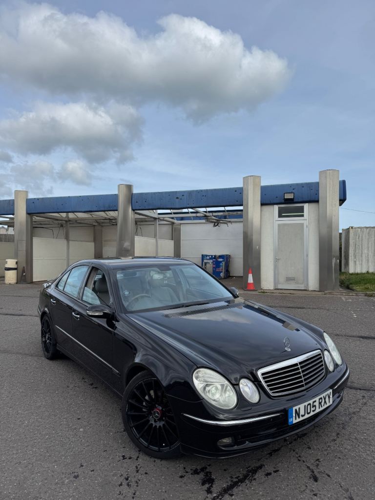 Mercedes-Benz, E CLASS, Saloon, 2005, Semi-Auto, 3222 (cc), 4 doors