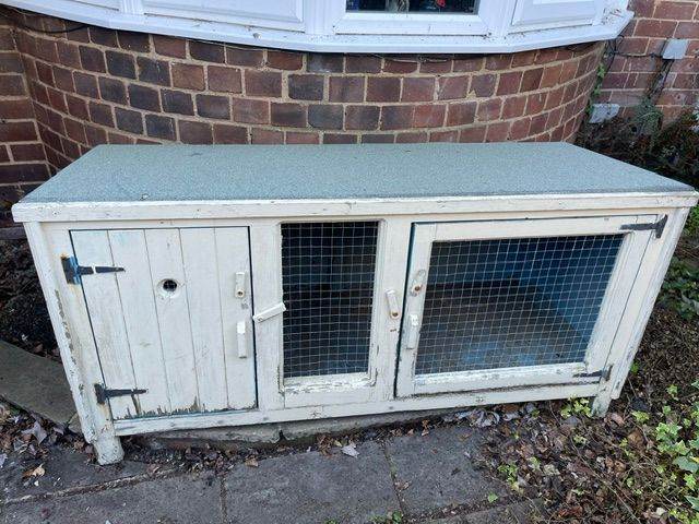 FREE rabbit hutch
