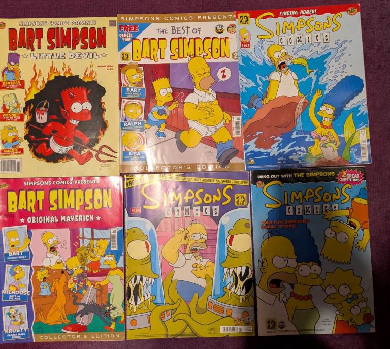 The Simpsons Comic Bundle (33 comics) 