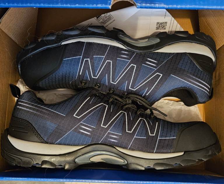 Himalayan work shoes size 12