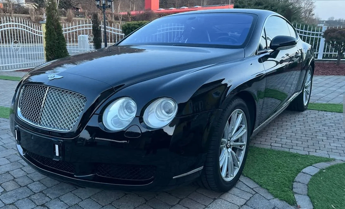 2004 Bentley Continental GT Sports Car / Coupé
