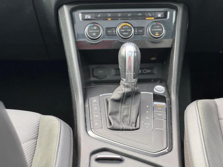 2019 Volkswagen Tiguan 1.5 TSI EVO R-Line DSG Euro 6 (s/s) 5dr ESTATE Petrol Automatic