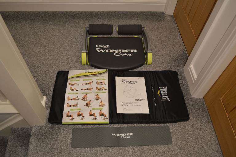 WonderCore Smart Core Ab Workout and Fitness Trainer plus push up bars