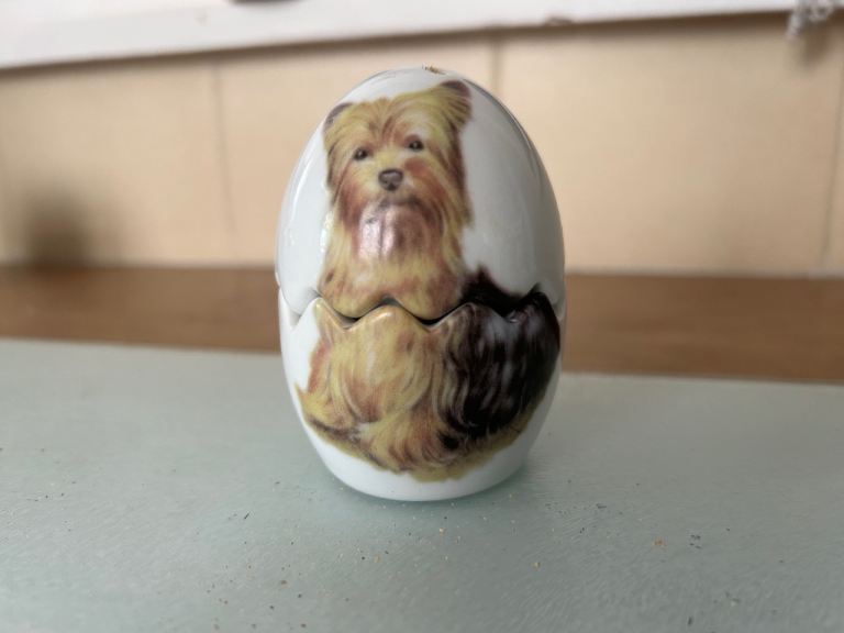Yorkshire terrier Dog Egg Shaped Salt And Pepper Shaker Set Novelty