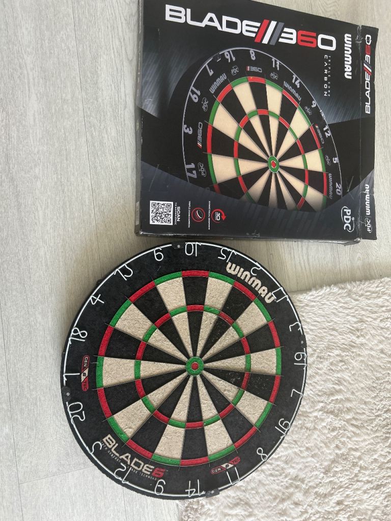 Dart board (as new)