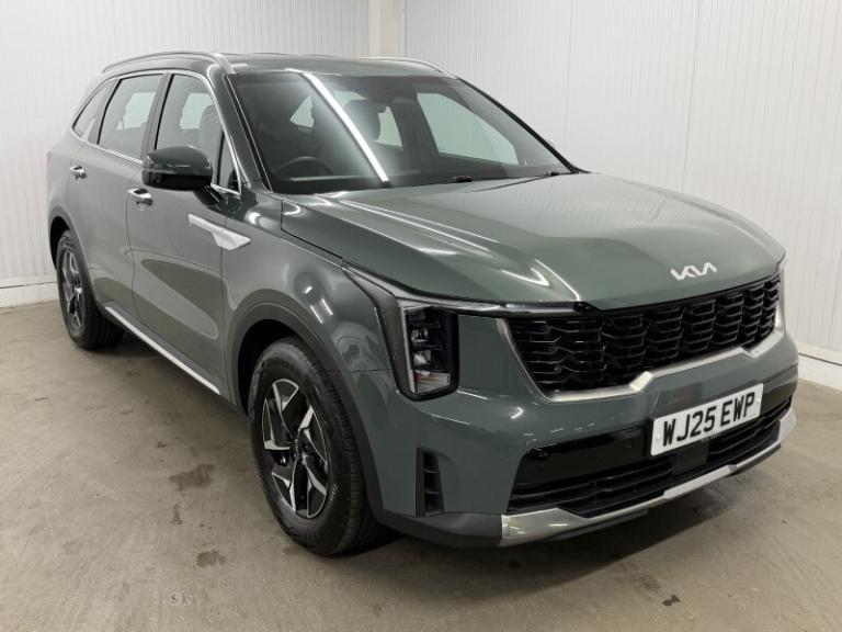 KIA SORENTO 1.6 T-GDi HEV 2 5dr Auto