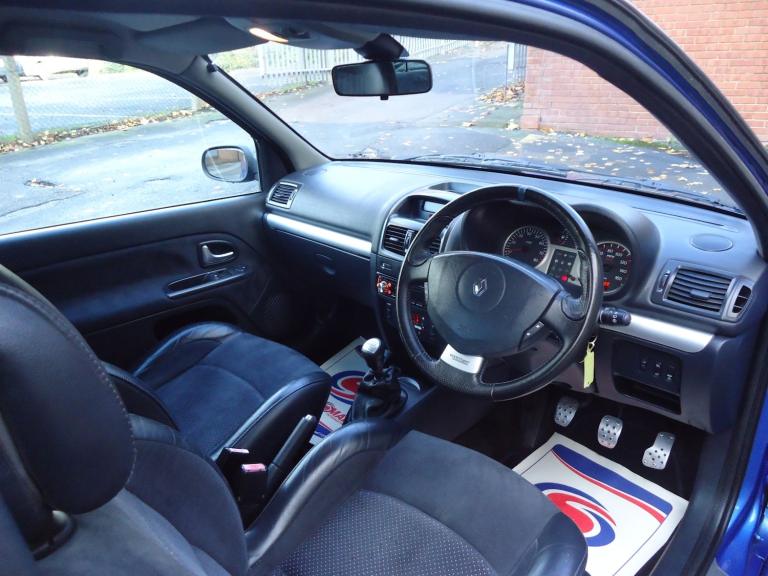 RENAULT CLIO 2.0 16v Renaultsport Blue Manual Petrol 2004
