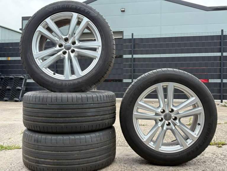 20" GENUINE OEM Q7 ALLOY WHEELS & GOODYEAR TYRES