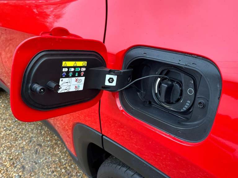  Jeep Compass 1.3 GSE T4 11.4kWh Limited Auto 4xe Euro 6 (s/s) 5dr Petrol/Electric Hybrid Automatic