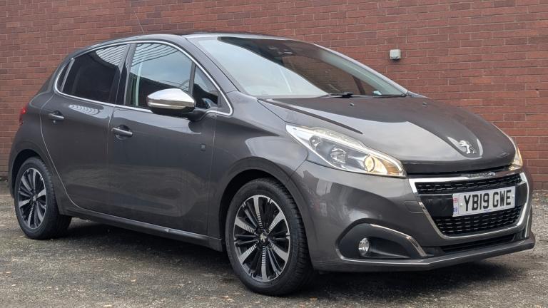 2019 Peugeot 208 1.2 PureTech 82 Tech Edition 5dr [Start Stop] HATCHBACK Petrol Manual