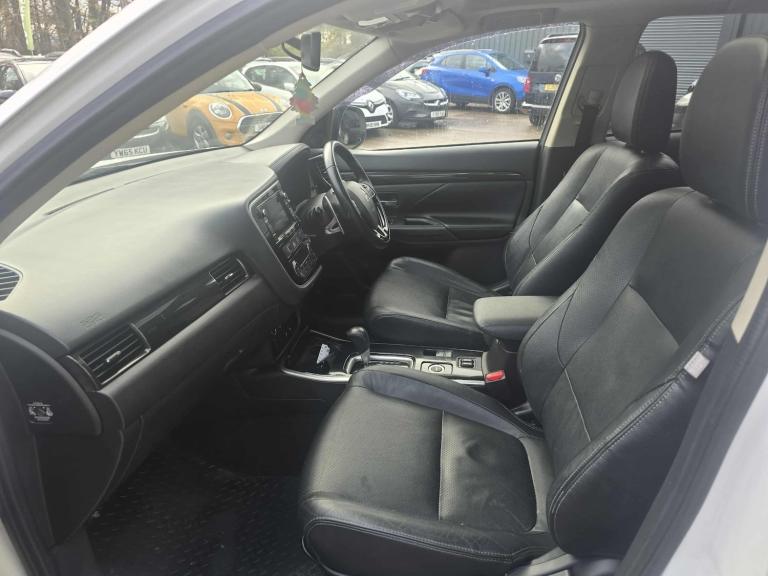 2017 Mitsubishi Outlander 2.2 DI-D 4 5dr Auto ESTATE Diesel Automatic