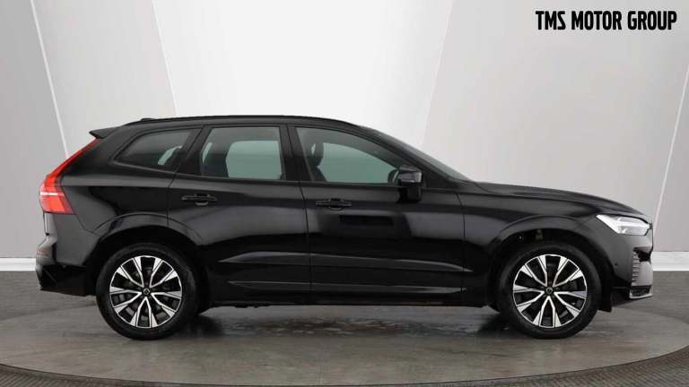 2022 Volvo XC60 Plus, B5 AWD mild hybrid, Petrol, Dark ESTATE Petrol/Electric Hybrid Automatic