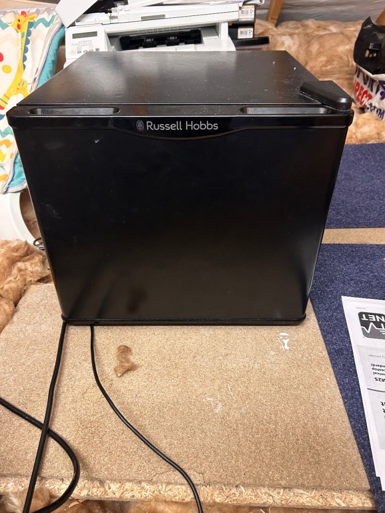 Russell Hobbs Mini Fridge 