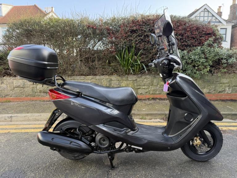 YAMAHA VITY 125 2011