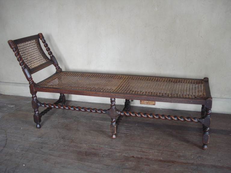 VERY RARE ANTIQUE WALNUT CHARLES II DAY BED DAYBED C 1665 ORIGINAL CANE WORK?