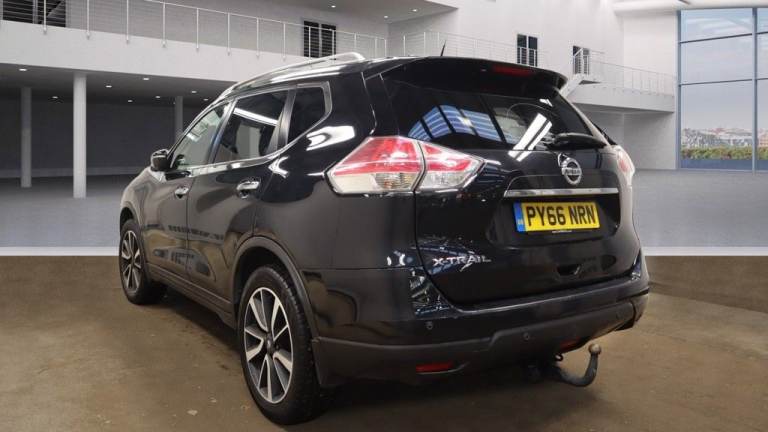 Nissan, X-TRAIL, Estate, 2016, Manual, 1598 (cc), 5 doors