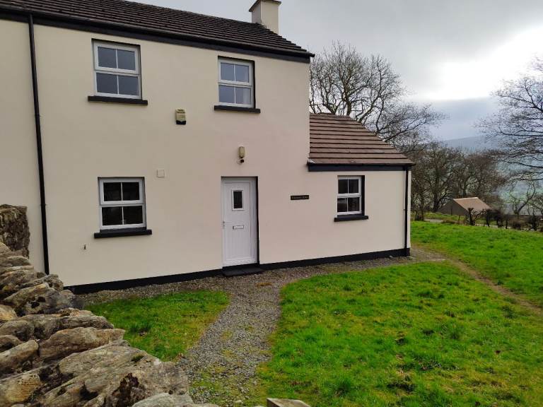 2-bedroom house to let in rural area (Cranagh, Plumbridge)