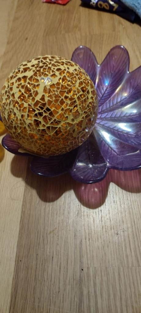 Mosaic balls ( new in boxes )