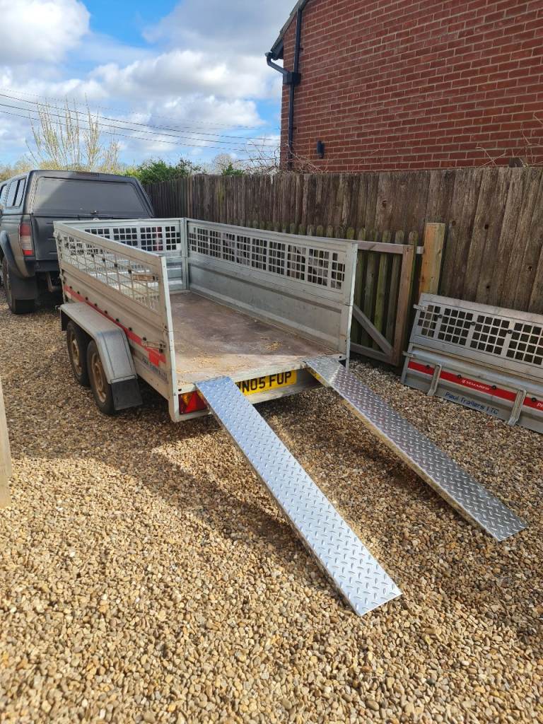 Twin axle unbraked trailer 8ft 7in x 4ft 1in + ramps