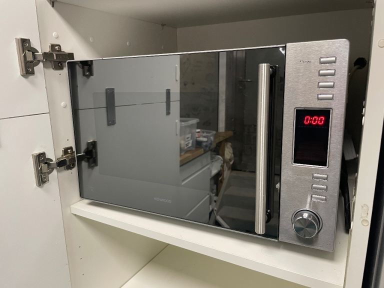 Silver kenwood Microwave Oven - Good Working Order