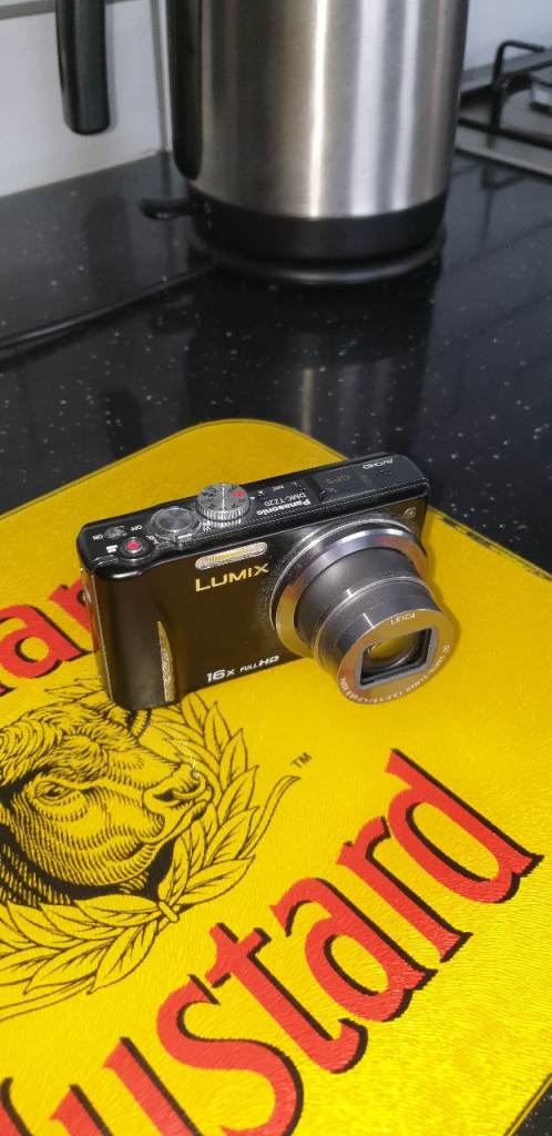 Panasonic DMC TZ 20 Lumix Digital Camera. Boxed And Immaculate As Barely Used.