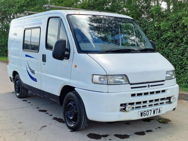2000 Peugeot Boxer 270 SWB 2 Berth Camper Van Diesel  Drives Perfect  140k