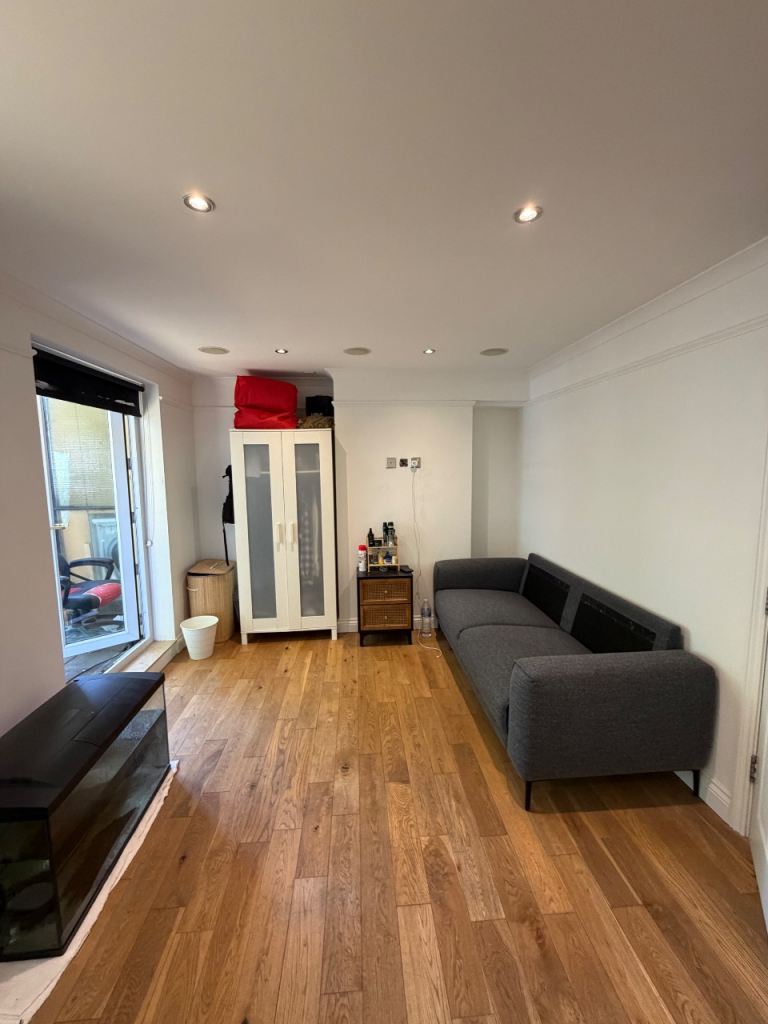 Double Room for Rent in Edgware Road