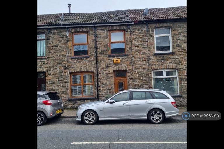 3 bedroom house in Robert Street, Ynysybwl, Pontypridd, CF37 (3 bed) (#3060100)