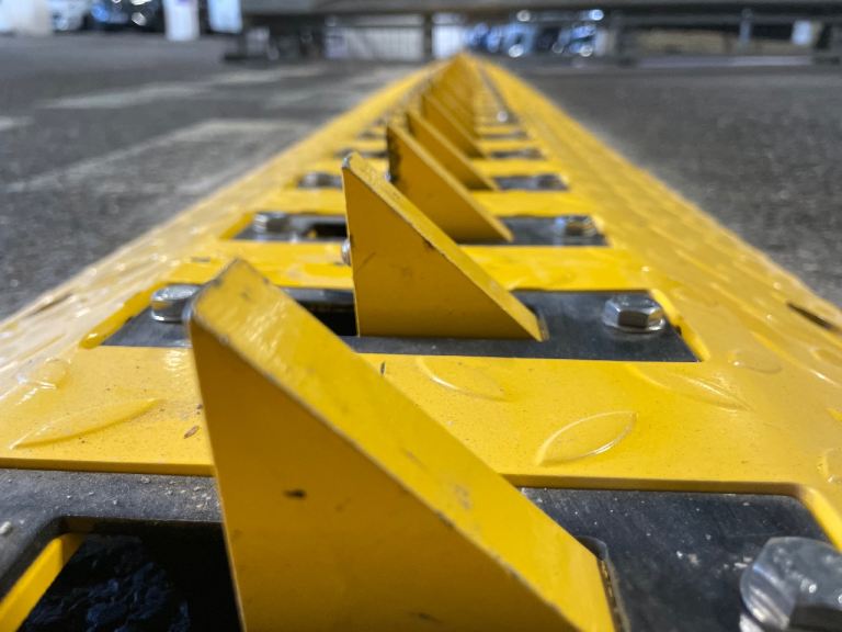 Speed ramps bumps tyre killers floPlates ex demo 