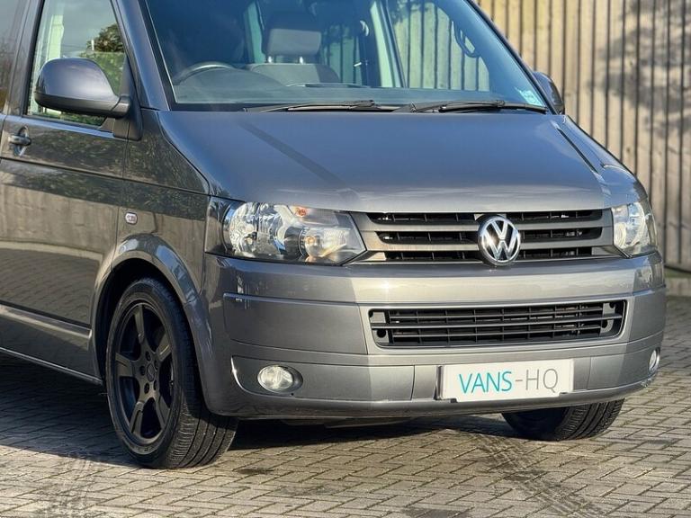 2015 Volkswagen Transporter BiTDI T32 Highline Combi Van Diesel Automatic