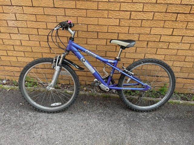 BMX Dawes Mountain Bike – 14” Frame, 23” Wheels, 18 Gears