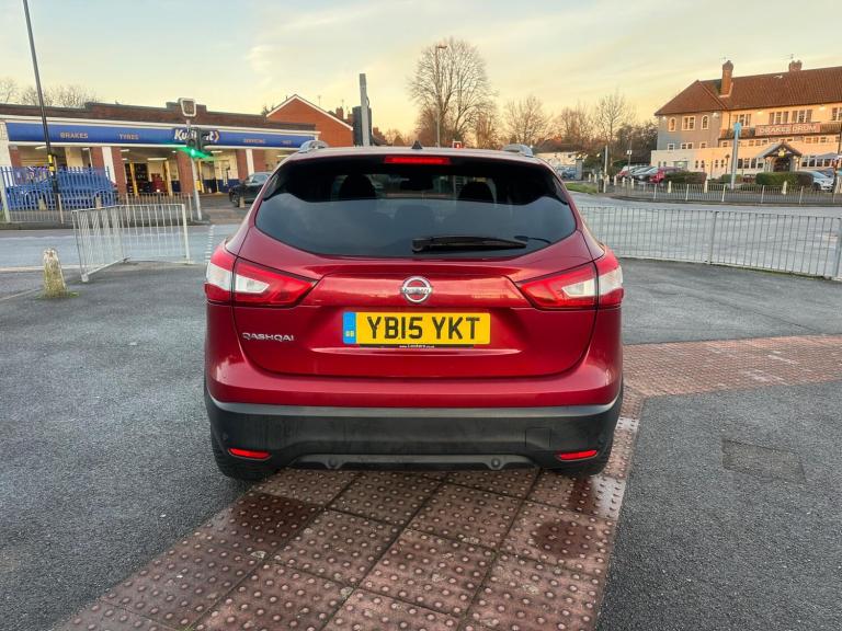 2015 Nissan Qashqai 1.2 DiG-T N-Tec+ 5dr HATCHBACK PETROL Manual