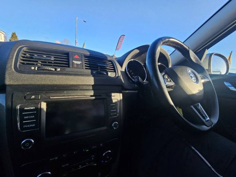 2013 Skoda Yeti 2.0 TDI CR Elegance 5dr HATCHBACK DIESEL Manual