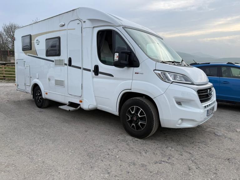 2020 - Carado V337 - 2.3ltr - 17,000 Miles - 3 Berth / 4 Belts 