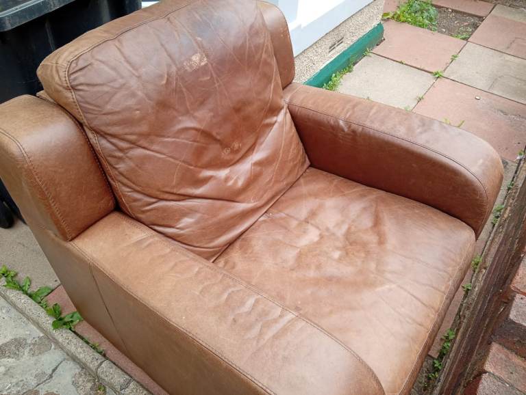 Brown Leather Armchair – Used, Good Project