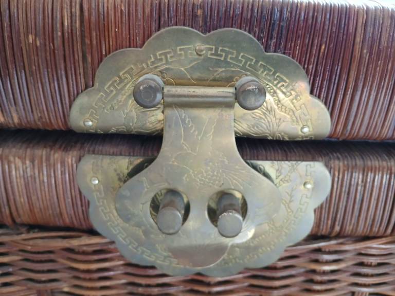 Wicker Storage Chest. Blanket Box. Beautiful Brass Detail. 