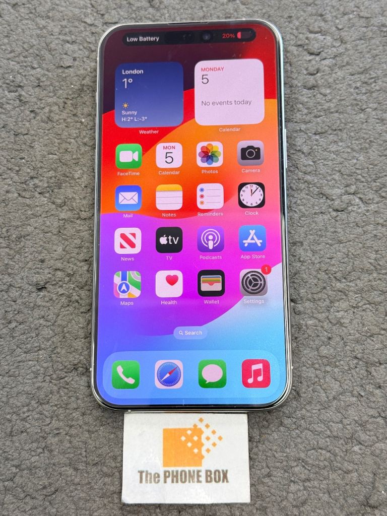 iPhone 15 Pro Max 256Gb - White