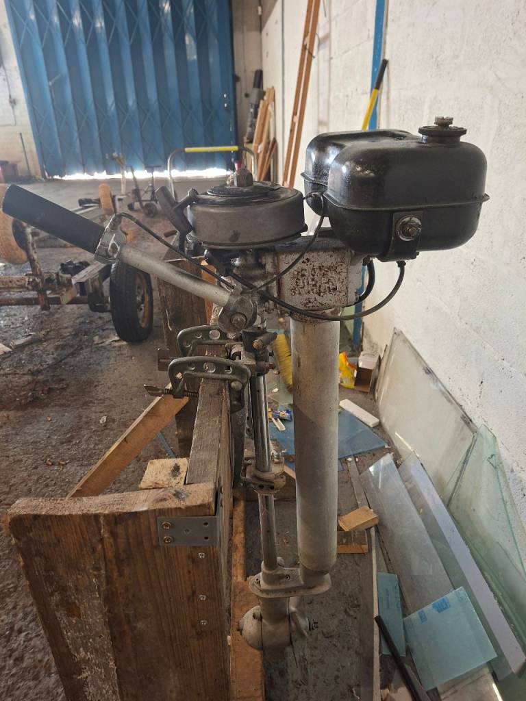 British Seagull Silver Century 4.5hp Long Shaft – Runs Well – Irvine