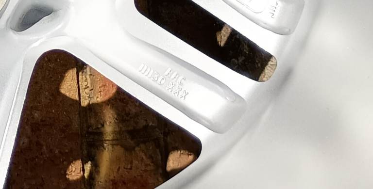 235 60 18" NEW JEEP SUV TYRE + ALLOY WHEEL