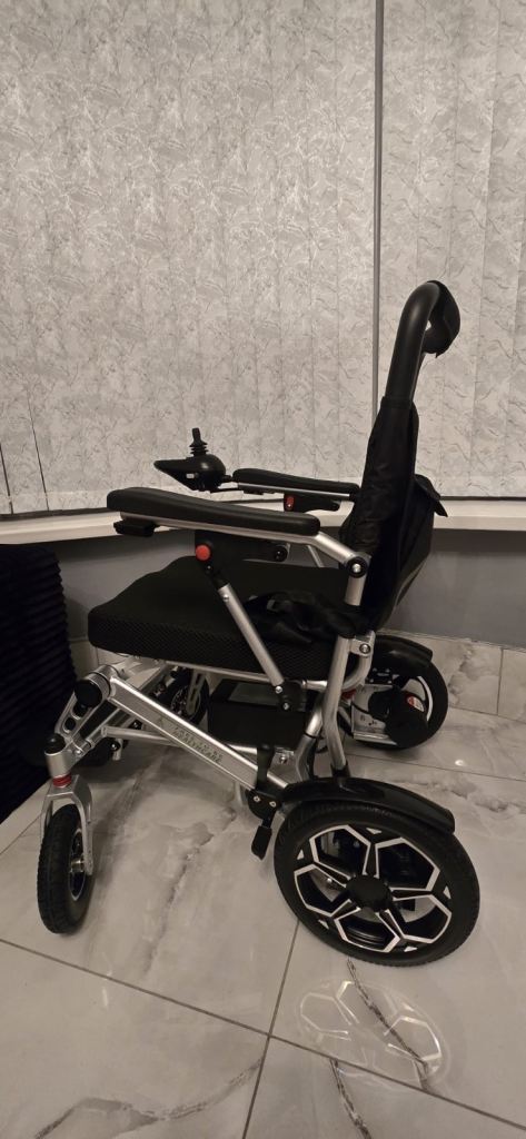 Lightweight Electric Wheelchair – ALMOST NEW Condition!