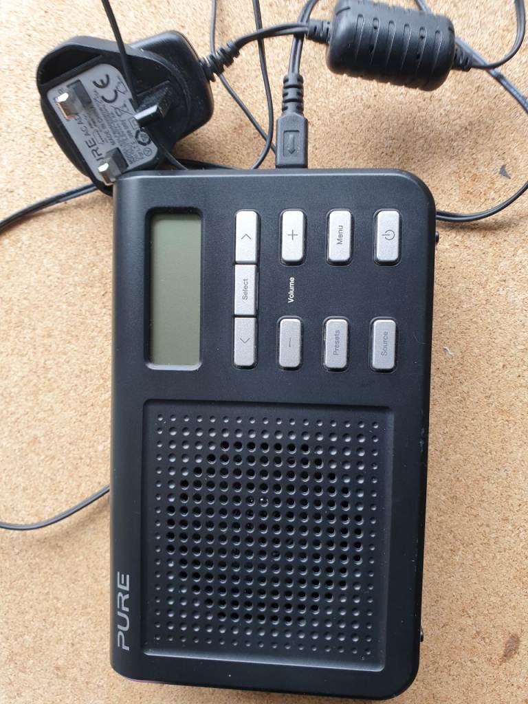 Pure DAB Digital Stereo Radio with Mains Charger – Good Condition