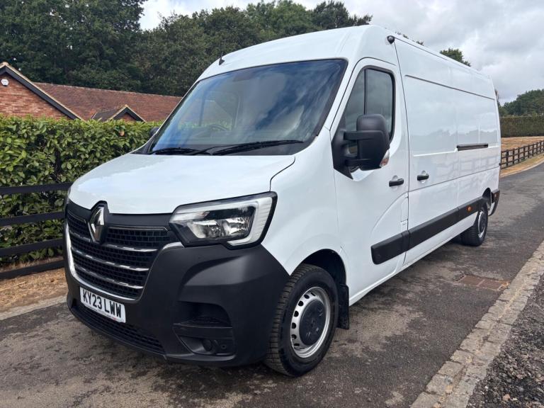 2023 Renault Master 2.3 dCi ENERGY 35 Business+ Panel Van 4dr Diesel Manual FWD LWB Medium Roof P...