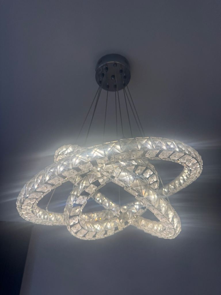 Modern Silver Metal Ceiling Light – Almost New Condition