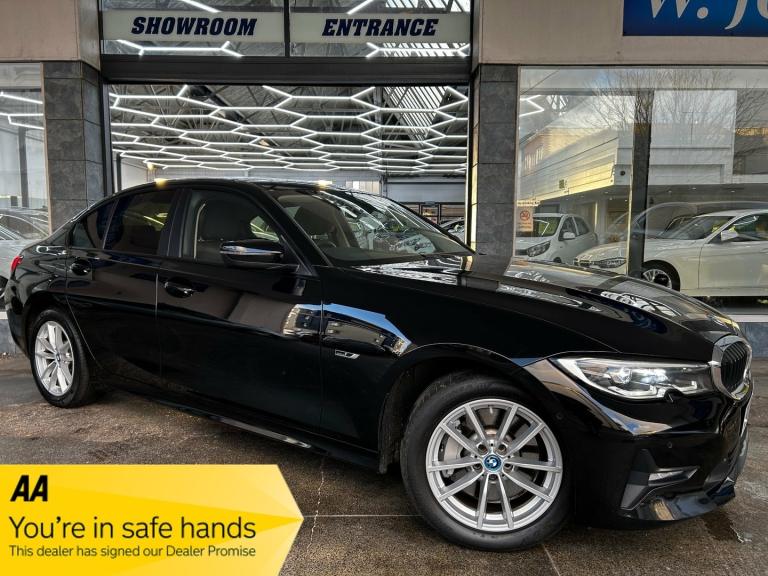 2021 BMW 3 Series 2.0 330e 12kWh SE Pro Saloon Petrol Plug-in Hybrid Auto Euro