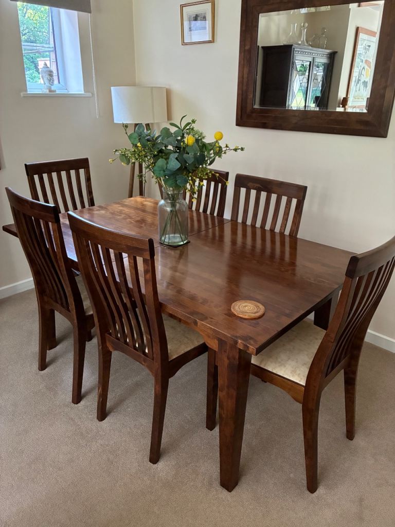 Laura Ashley Garret Table and Six Chairs