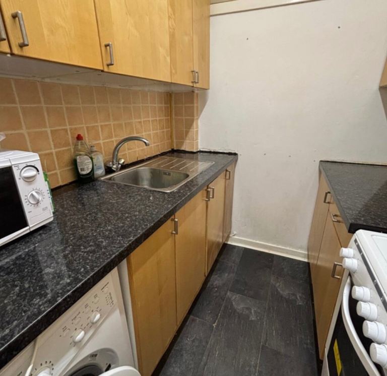 Single room in leith all bills included