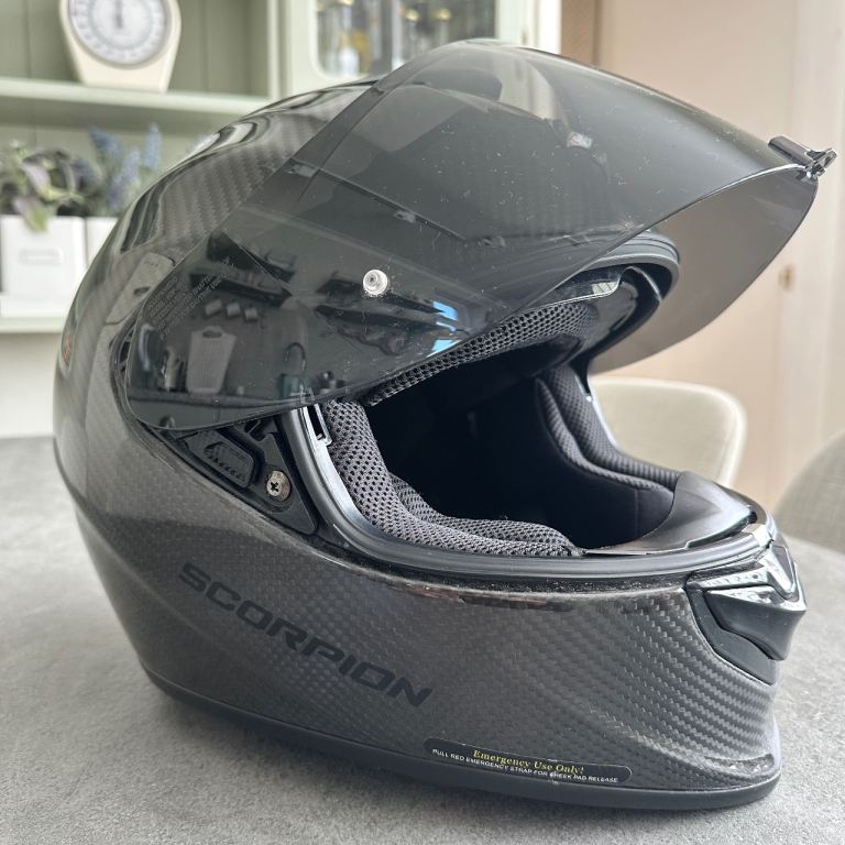 Scorpion EXO-1400 Carbon Helmet 