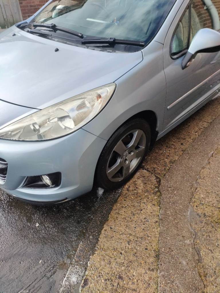 Peugeot, 207, Hatchback, 2010, Manual, 1560 (cc), 3 doors