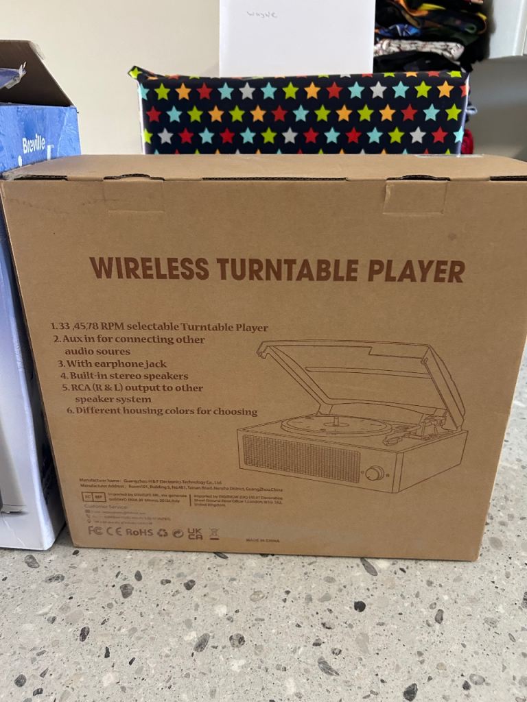 Wireless turntable player