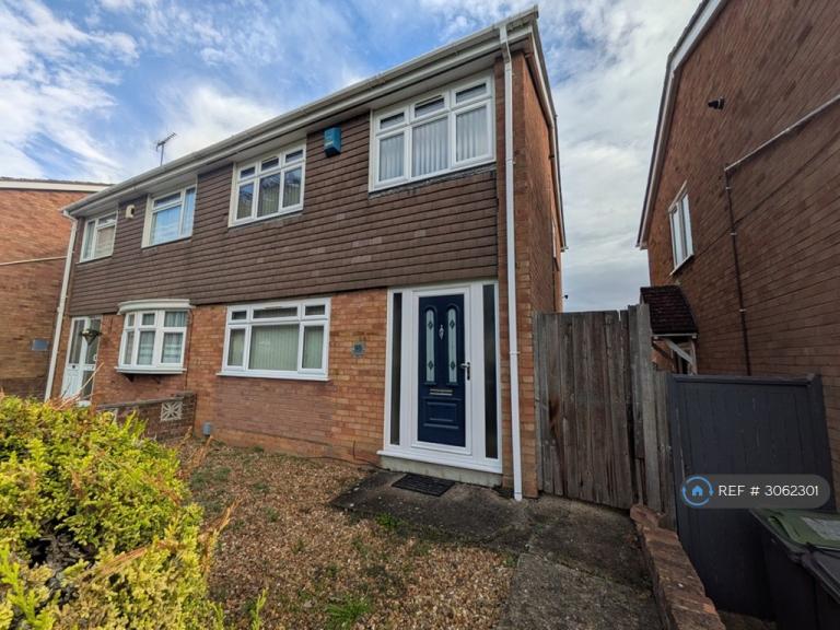 3 bedroom house in Brompton Close, Luton, LU3 (3 bed) (#3062301)